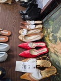 Lady's shoes, size 7, bid x 5