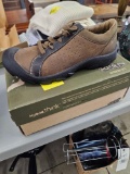 Keen mens size 11 shoes