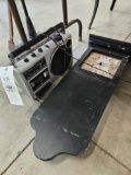 Radio, clock