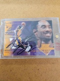 Bryant signed card, cert