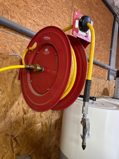 Tekton Retractable Air Hose Reel