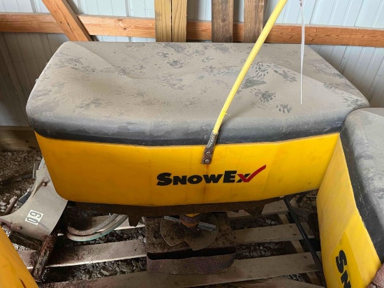 Cincinnati OH - Snow EX Hitch Mounted Salt Spreader