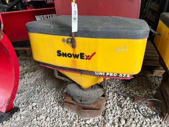 Cincinnati OH - Snow EX Mini Pro 575 Hitch Mounted Salt Spreader