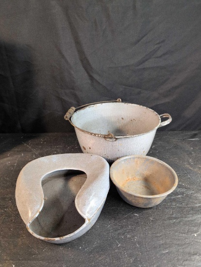 Graniteware pail, bowl and bedpan