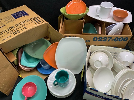 3 Boxes of MCM Melmac, Dallasware, Rubbermaid, Prolon and more