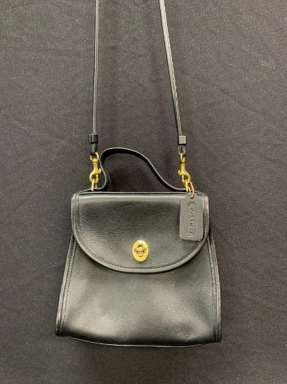 Ladies Coach Regina shoulder bag