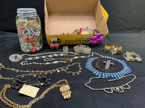 Lot of vintage costume jewelry