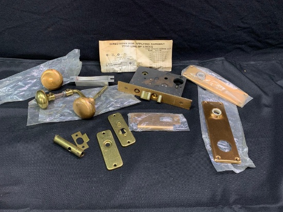 Assorted vintage brass door hardware