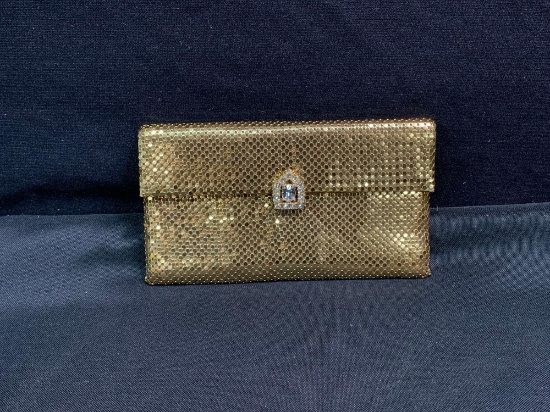 Ladies Whiting and Davis vintage wallet