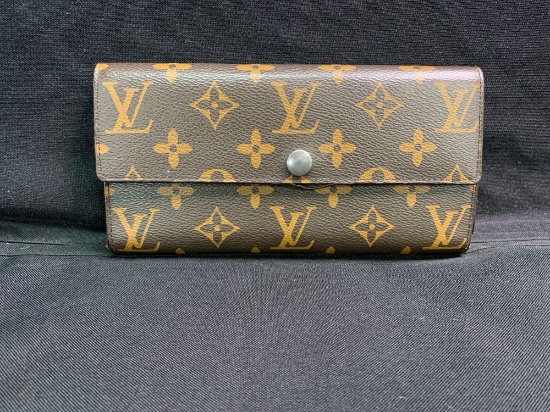 Louis Vuitton designer wallet