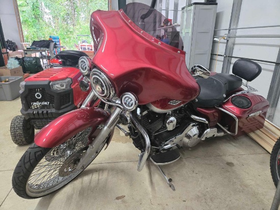 2005 Harley Davidson Road King w/55,268, additional Parts Included