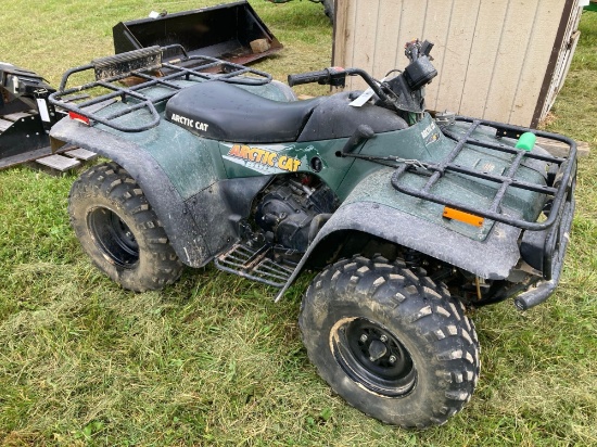 Artic Cat 500 Four wheeler 4x4