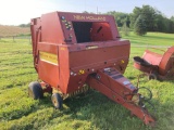 New Holland 640 Round Baler