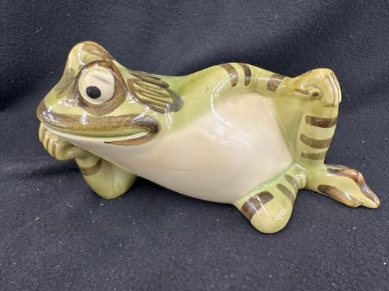 Brush 10" Reclining Frog