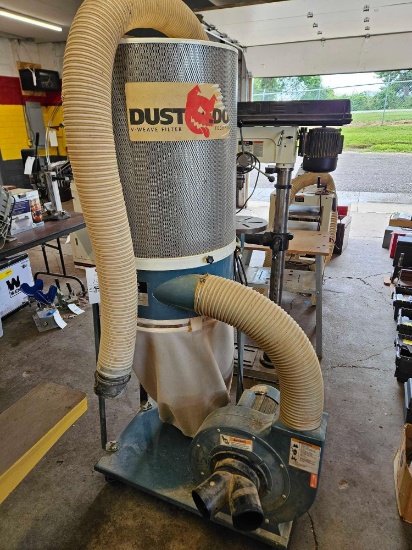 Jet dust collector