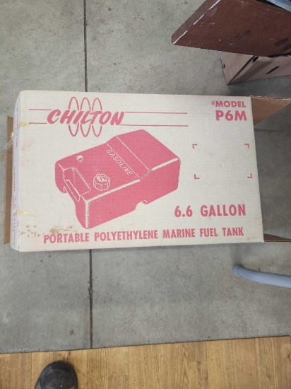 Chilton Model P6M Portable Polythyline Marine Fuel Tank In Box