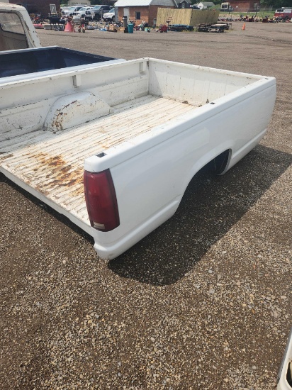 Truck Bed 88-99 GMC 8FT