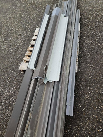 Metal trim pcs