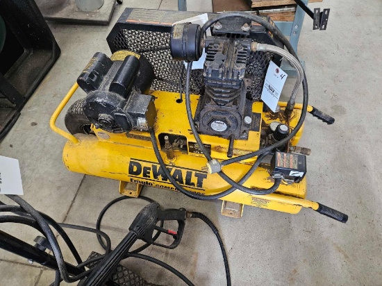 DeWalt jobsite air compressor