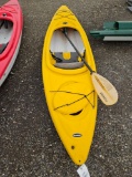 Pelican kayak with paddle