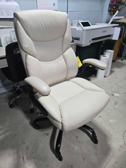Desk chair