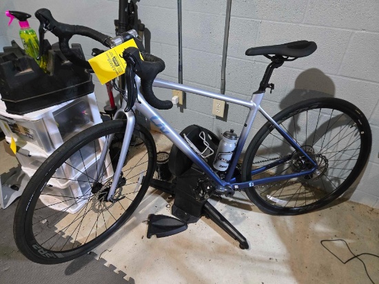 Liv Avail AR bicycle and Saris H3 stationary