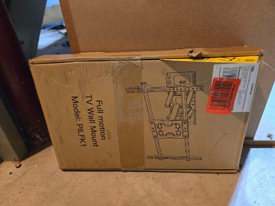 Full motion TV wall mount NIB