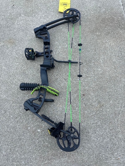 Barnett Vortex Youth Compound with Whisker Biscuit, 4pin Trophy Ridge Sight, Stabilizer Bar with