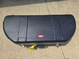 SKB hard bow case