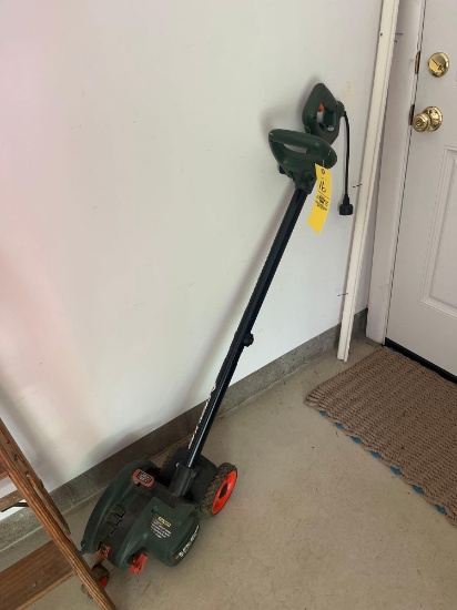 Electric Black and Decker Weed eater