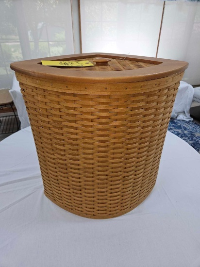 2004 Longaberger Corner Hamper w/ Lid & Protector