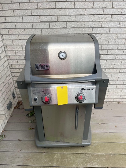 Weber Grill With cover
