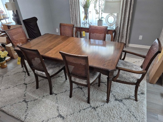 Ethan Allen Solid Mahogany Dining Table w/ 6 Chairs, 2 Leaves, & Table Covers