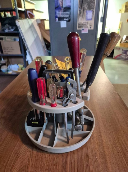 Benchtop Tool Organizer & Tool Assortment