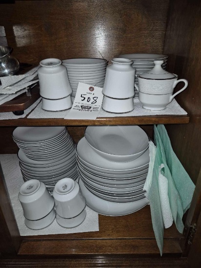 70 Piece Kessington Fine Wedding Silver Band China Set
