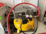2HP 4Gallon Air compressor