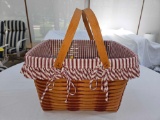 1993 Longaberger Hostess Sweetheart Getaway Basket w/ Liner & Protector