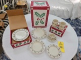 NIB Longaberger Traditional Holly 20 Pc. Dinnerware Set, 4 Mugs, & 4 Luncheon Plates