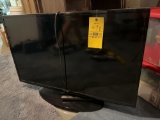 40in Samsung TV with remote