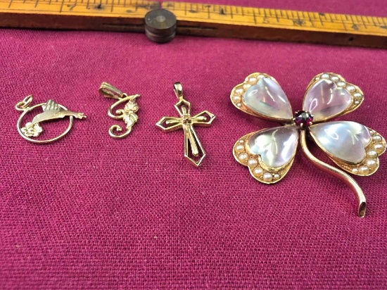 Marked 10Kt Gold Pennants & Pin 8.2 Grams