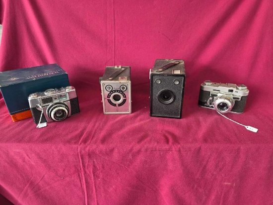 4 Vintage Cameras, Agfa Silette, Ansco, D-6 Cadet, Graflex