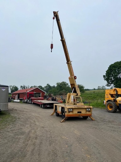 Broderson IC701B crane