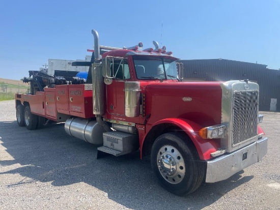 1997 Peterbilt 379 heavy wrecker, tandem axle, 467,600 miles