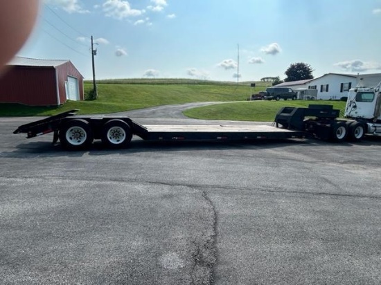 1995 Witcco self contained, detach lowboy