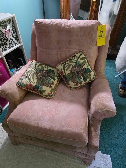 Pink Upholsterd Chair