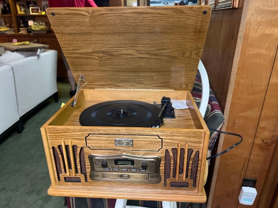 Spirit of St. Louis Record Player