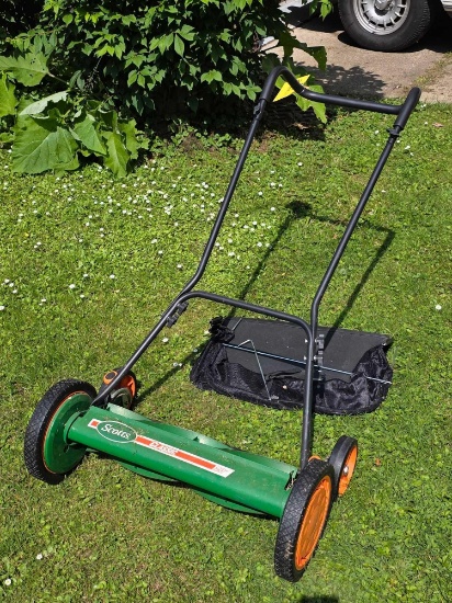 Scotts Classic 20" Reel Mower w/ Bagger
