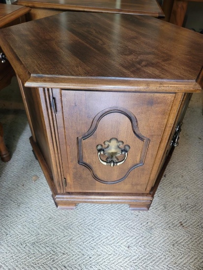 End table