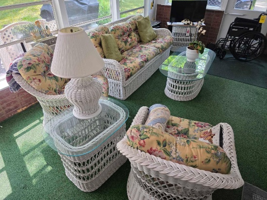 8 Pc Wicker Set & 2 Lamps Not Including TV