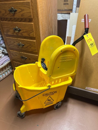 Rubbermaid Mop Bucket